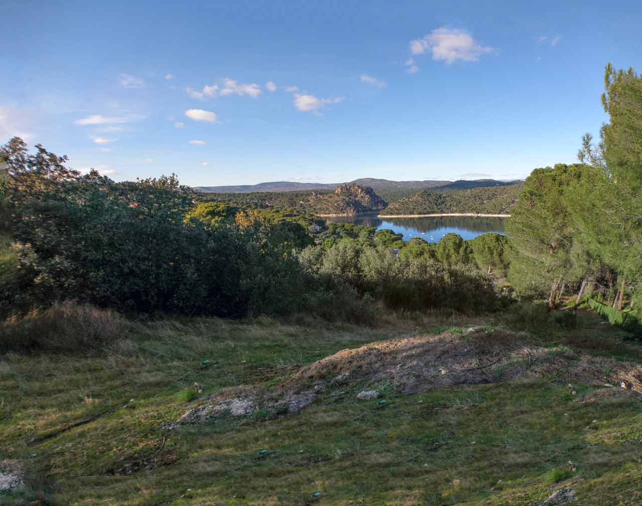 parcela-enorme-vistas-al-lago-de-San-Juan